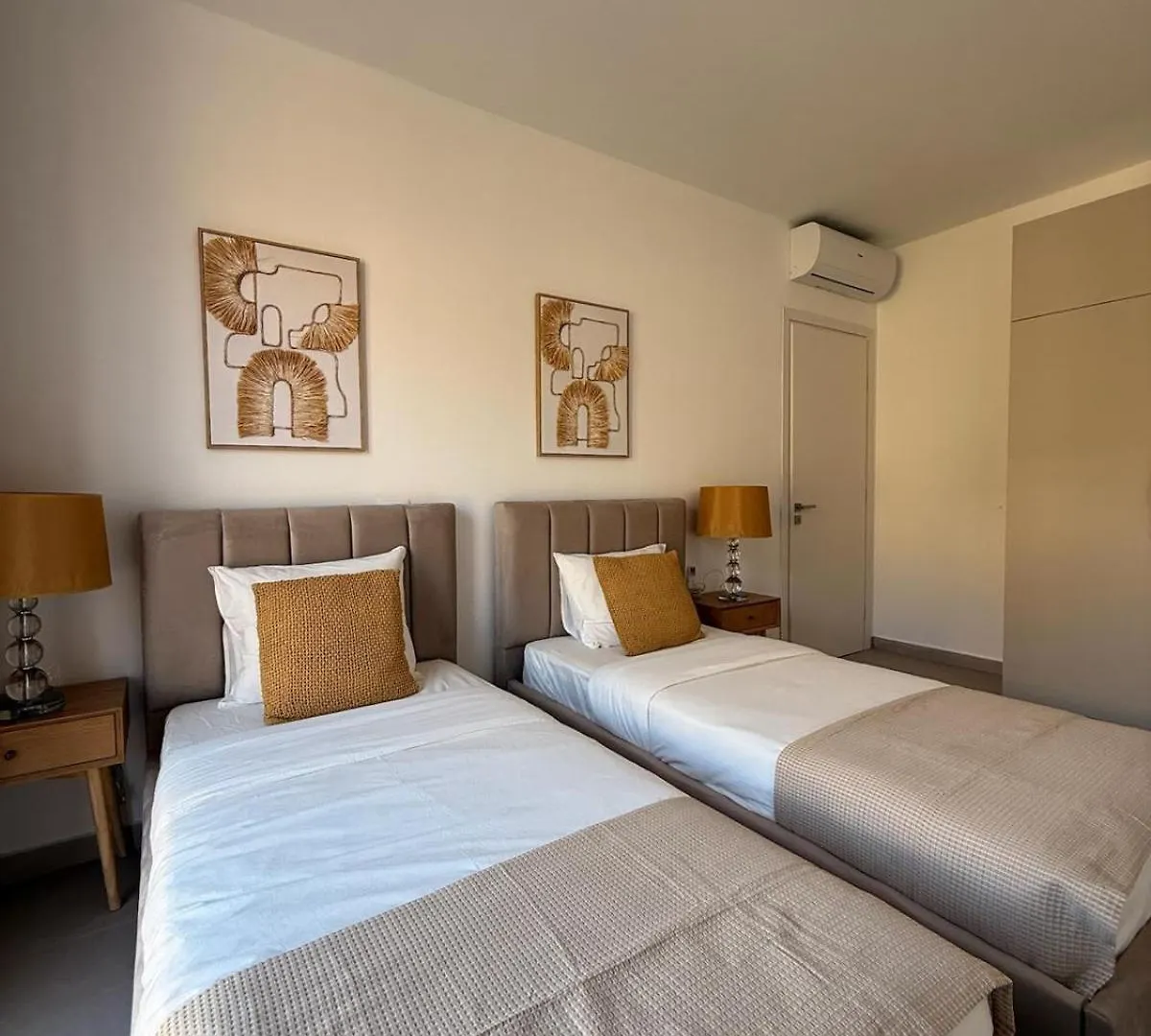 Arletta Sea View Apartment Sarandë
