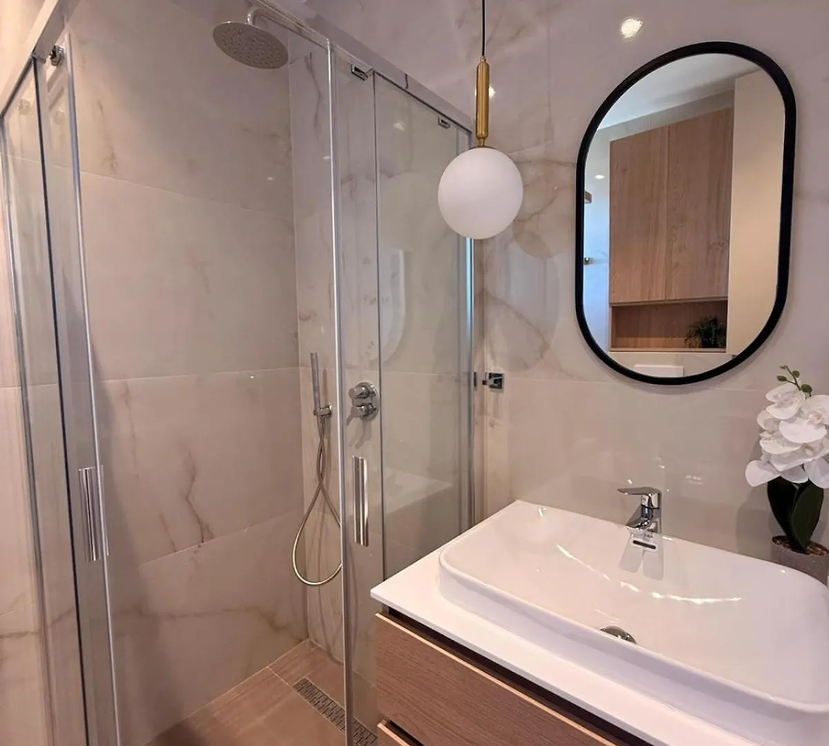 Arletta Sea View Apartment Sarandë