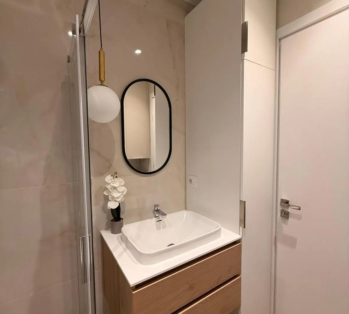 Arletta Sea View Apartment Sarandë
